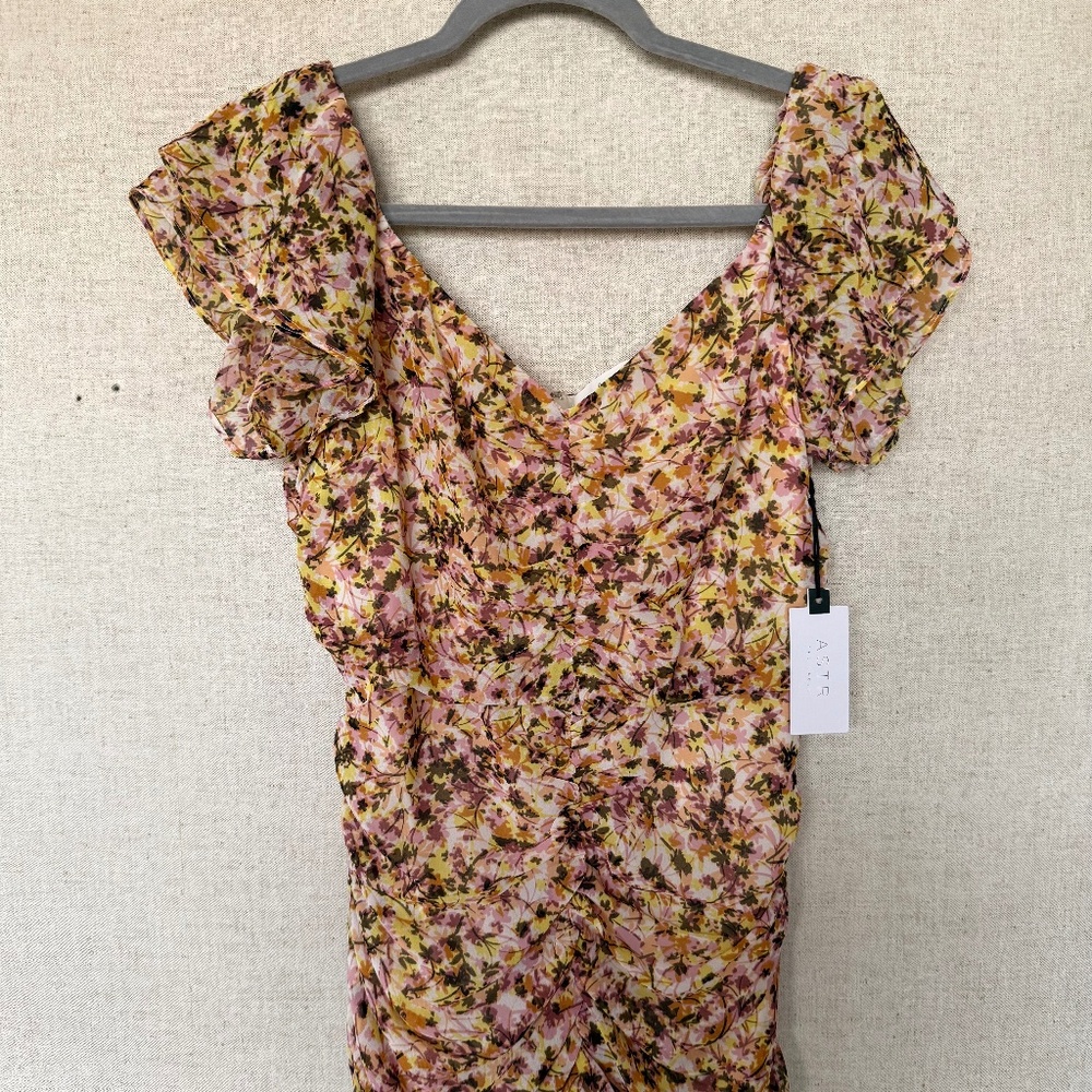 NWT ASTR The Label Floral Ruched Mini Dress | Pink | Yellow | Size M